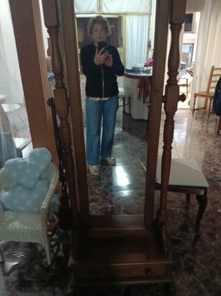Espejo de Pie Abatible con Cajón