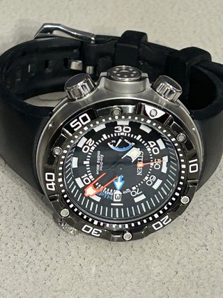 Reloj Citizen Eco-Drive BN2022-05E