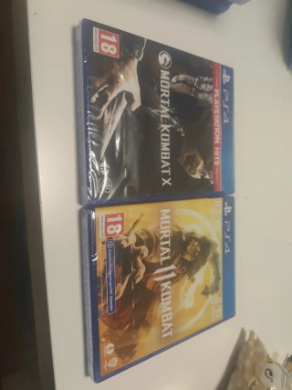 2 Juegos PS4: Mortal Kombat X y 11 precintados