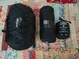 Saco dormir VANGO+saco sábana FERRINO+Almohada