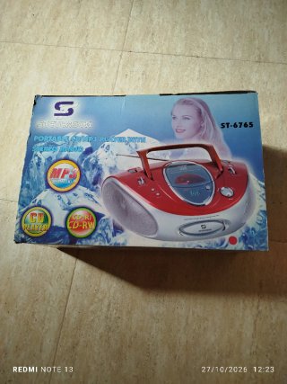 Radio CD Portátil ST-6765