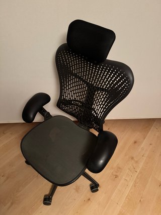 Silla Herman Miller Mirra con Reposacabezas