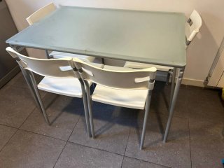 Conjunto de mesa de cocina y 4 sillas