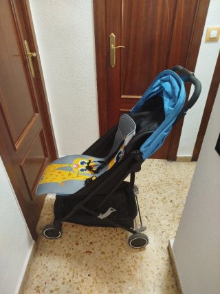 Silla de paseo plegable azul