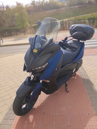 Yamaha X-max 300