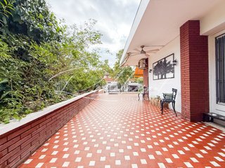 0489RI-Pareado con terrazas y jardín en Reus