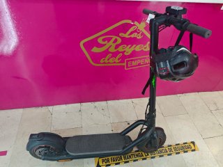 Patinete Eléctrico Navee Negro