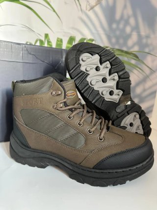 Botas hombre. Número 44