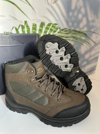 Botas hombre. Número 45