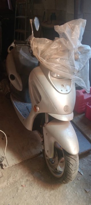 Scooter para piezas