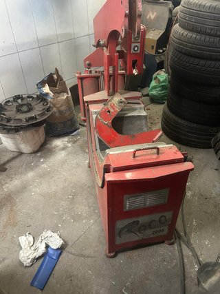 Vulcanizadora de Neumáticos Roca 2000