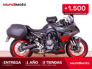 SUZUKI GSX-8R