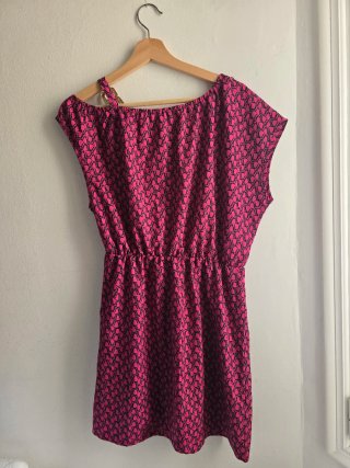 Vestido Fucsia Estampado Talla M
