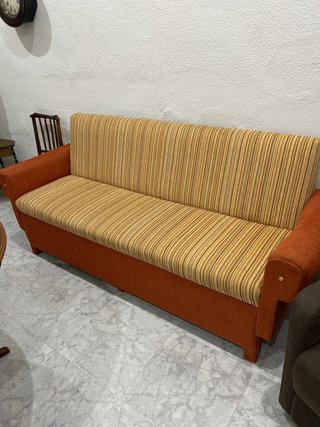 Sofá y 6 sillas
