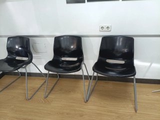 Set de 4 Sillas Negras ,15 cada una