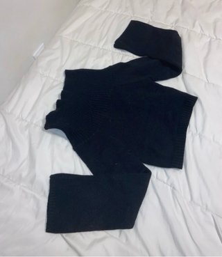 Jersey Negro de Cuello Alto