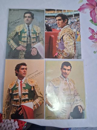 4 Postales firmados Vintage de Toreros