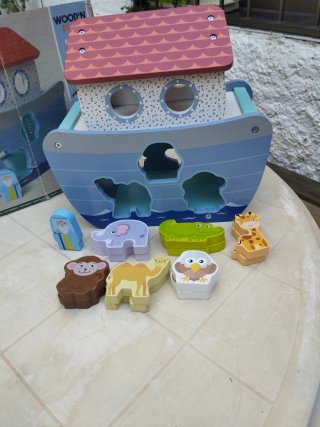 Arca de Noé de Madera con Figuras