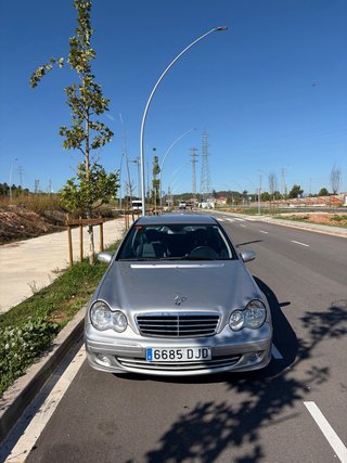 Mercedes-Benz Clase C 2005