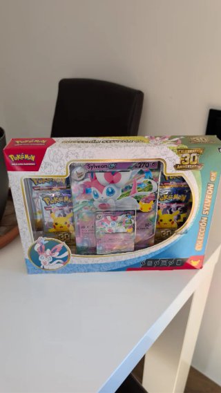 Colección Sylveon ex Pokémon 30 Aniversario