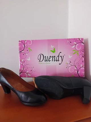 Zapatos cuero negro