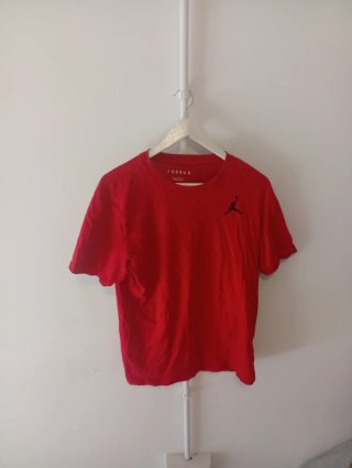 Camiseta Jordan Roja