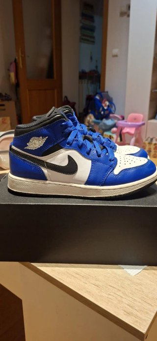 Nike Air Jordan 1