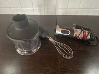 Batidora de mano con picadora y varilla