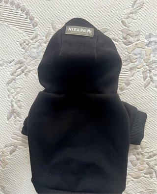 Sudadera con capucha negra para perro
