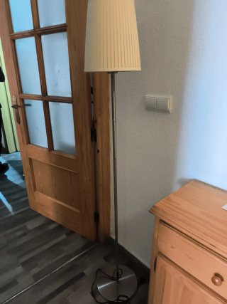 Lámpara de pie de salón