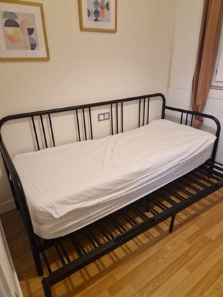 Sofá Cama de Metal Negro