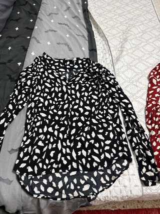 Camisa Estampada Blanco y Negro