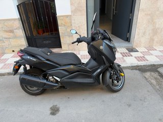 Yamaha XMAX 300 Tech MAX