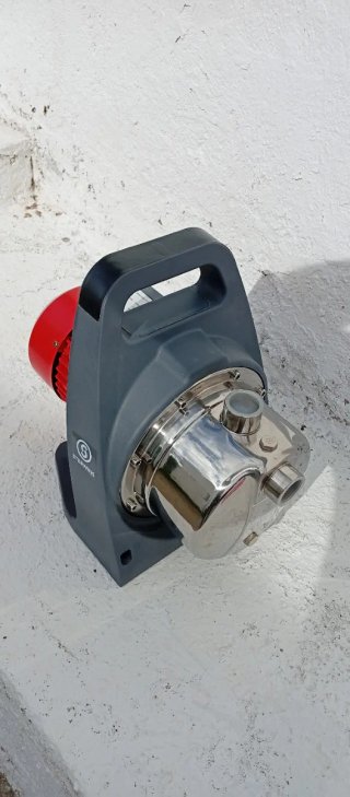 Bomba de Agua de Superficie Sterwins 1100W Inox