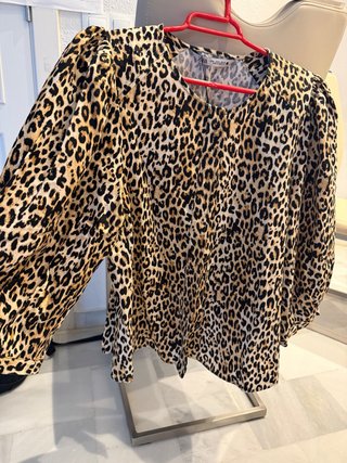 Camisa Zara Estampado Animal Print Talla M