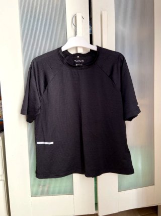 Camiseta deportiva negra Move Talla S