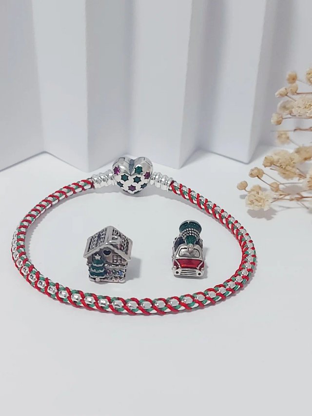 Lote Pandora Pulsera y Charms