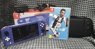 Pack Nintendo Switch Lite Azul + FIFA 19 + 64GB