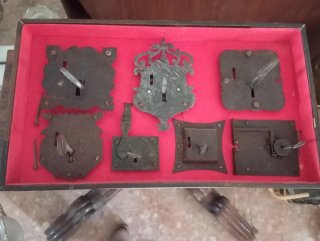 Set de 7 Cerraduras Antiguas con Llaves