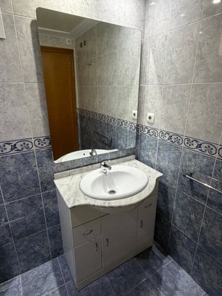 Lavabo de Mármol con Espejo