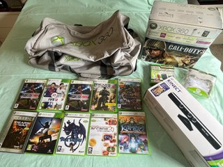 Lote Xbox 360 con Kinect, Mando y 10 Juegos