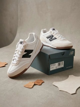 Zapatillas New Balance RC42 Blancas y Negras