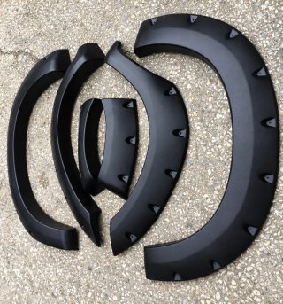 Aletines de Rueda 30mm Toyota Hilux Vigo