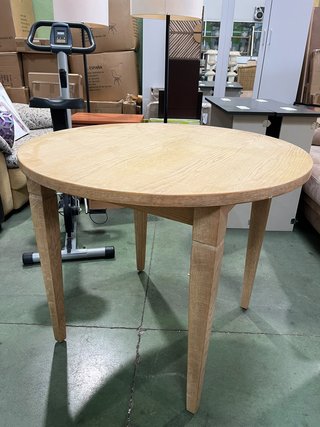 Mesa Redonda de Madera