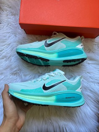 Zapatillas Running Nike Vomero 18 Plus