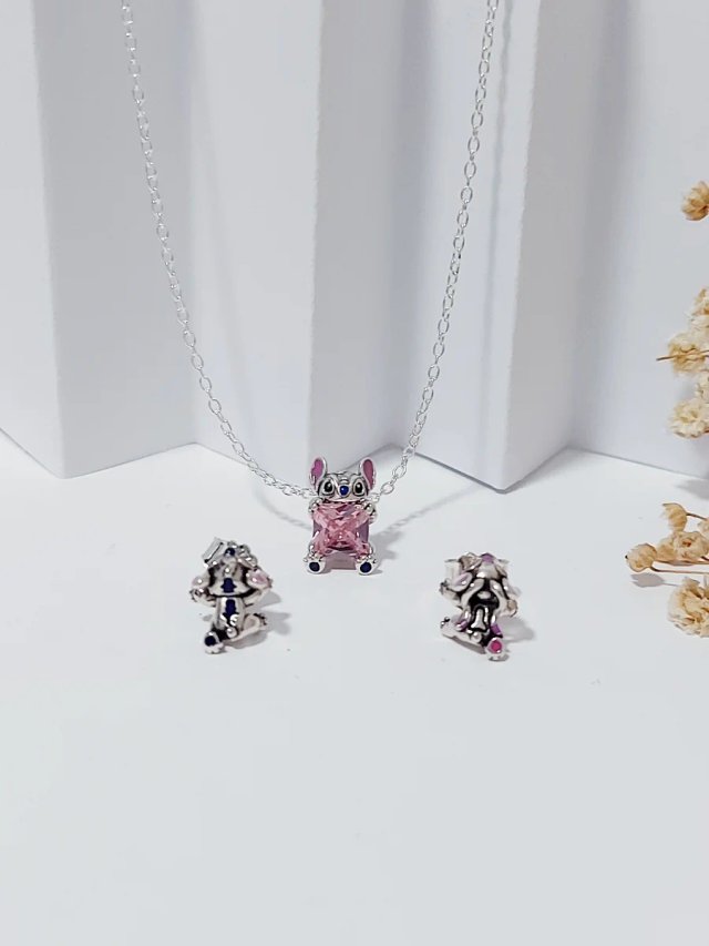Conjunto Pandora Stitch