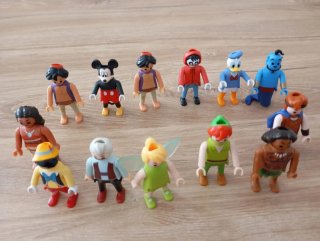Muñecos Disney Kinder