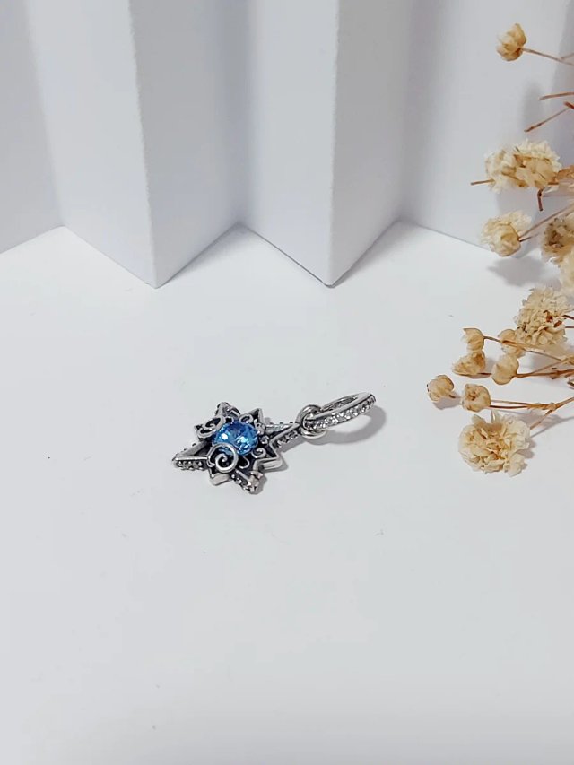 Charm Pandora Estrella con Piedra Azul