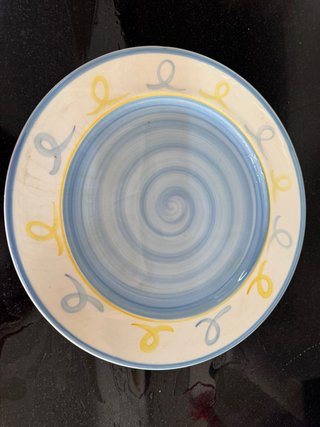 Plato de cerámica decorado