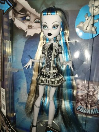 Muñeca Monster High Frankie Stein Reel Drama